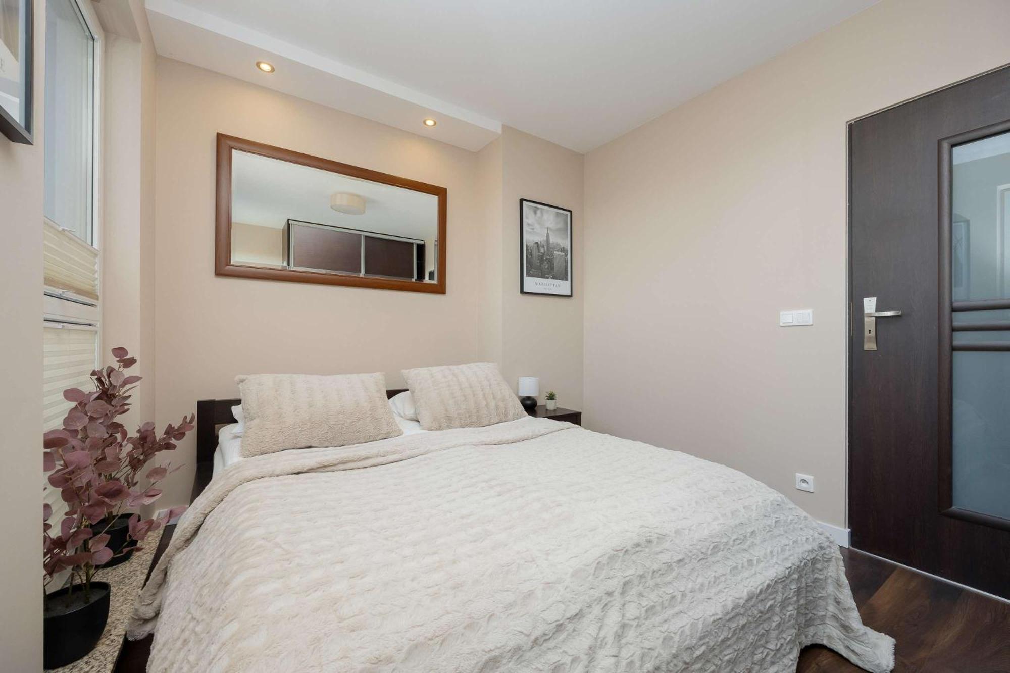 Cozy Bukowinska Near Metro By Renters Warszawa