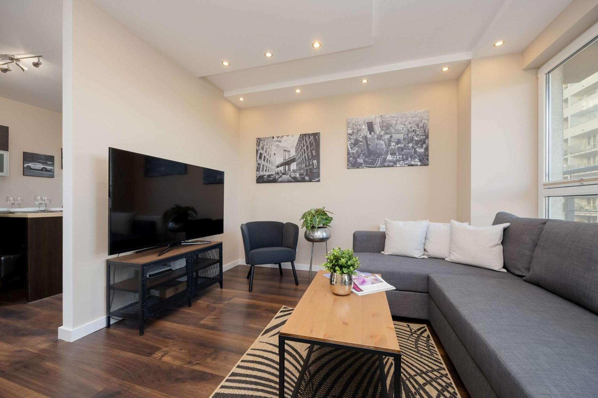 Cozy Bukowinska Near Metro By Renters Warszawa
